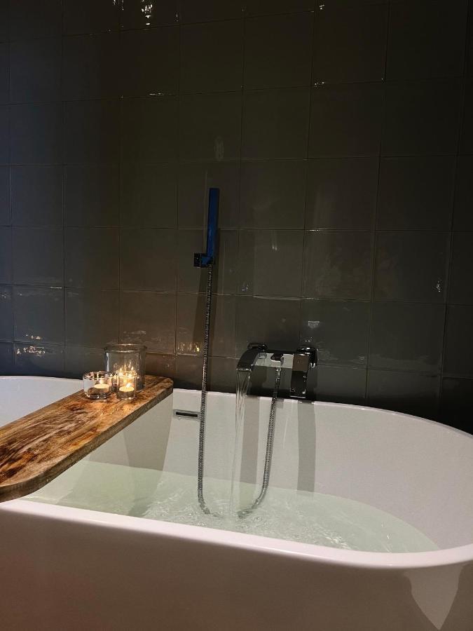 Logies Aan De Dam Hotel Middelburg Ngoại thất bức ảnh